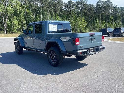 Anvil Clearcoat 2026 Jeep Gladiator Sport S