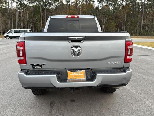 2024 RAM 2500 Big Horn Crew Cab 4x4 6'4' Box