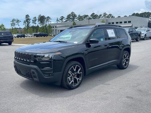 Diamond Black Crystal Pearlcoat 2026 Jeep Cherokee Overland