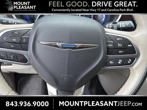 Billet Silver Metallic Clearcoat 2017 Chrysler Pacifica Limited
