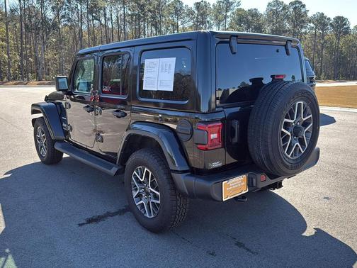 2024 Jeep Wrangler 4-Door Sahara 4x4