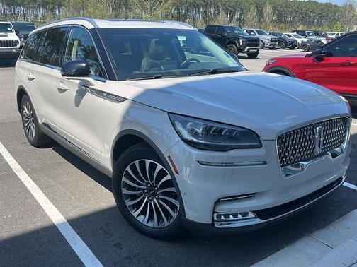 Ceramic Pearl 2021 Lincoln Aviator Reserve RWD