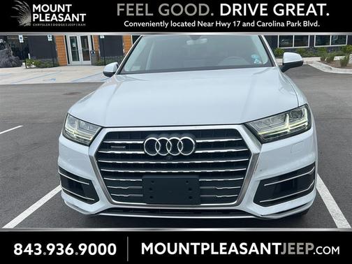 Glacier White Metallic 2017 Audi Q7 3.0T Premium