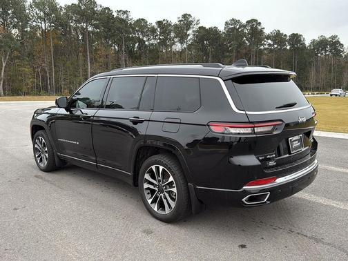 2022 Jeep Grand Cherokee L Overland