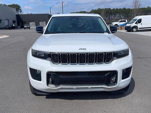 2022 Jeep Grand Cherokee Overland