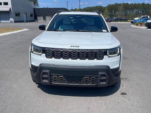 Bright White Clearcoat 2026 Jeep Cherokee Laredo 4x4