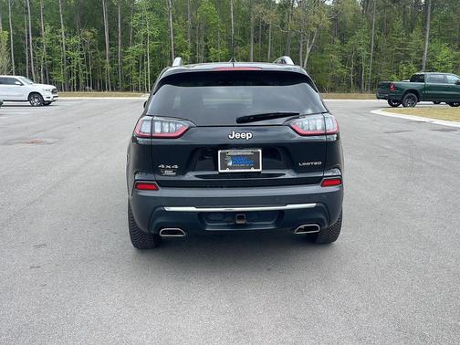 Diamond Black Crystal Pearlcoat 2021 Jeep Cherokee Limited