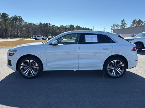 2022 Audi Q8 55 Prestige