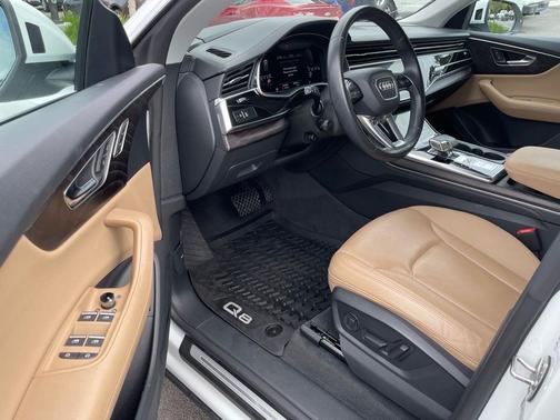 2022 Audi Q8 55 Prestige