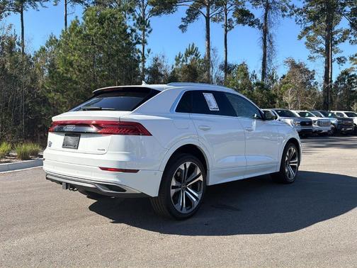 2022 Audi Q8 55 Prestige