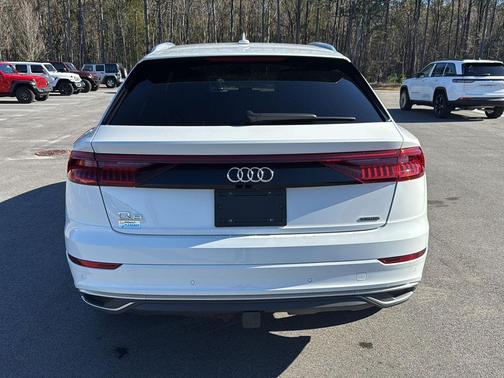 2022 Audi Q8 55 Prestige