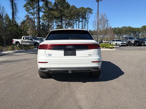 2022 Audi Q8 55 Prestige