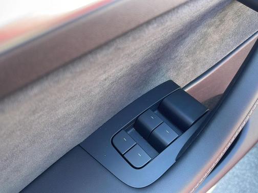 2023 Tesla Model Y Performance Dual Motor All-Wheel Drive