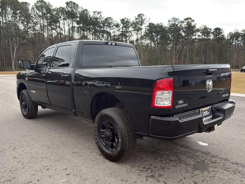 2022 RAM 2500 Big Horn Crew Cab 4x4 6'4' Box