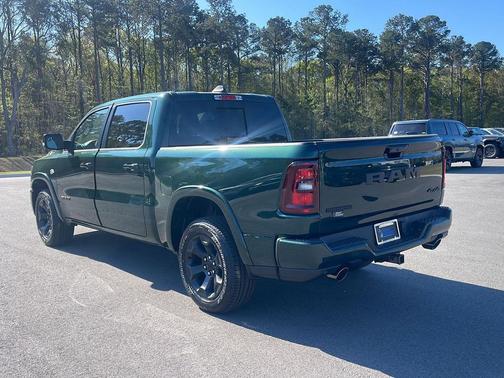 Serrano Green Metallic 2026 RAM 1500 Big Horn/Lone Star
