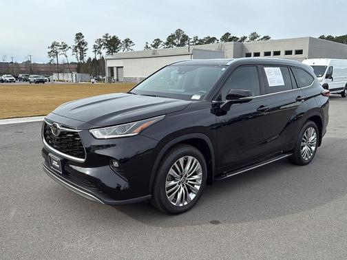 2024 Toyota Highlander Platinum