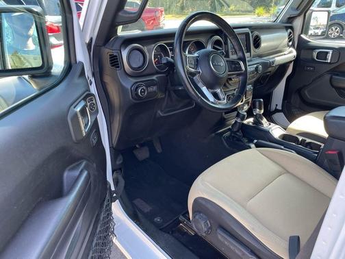 2020 Jeep Gladiator Sport S