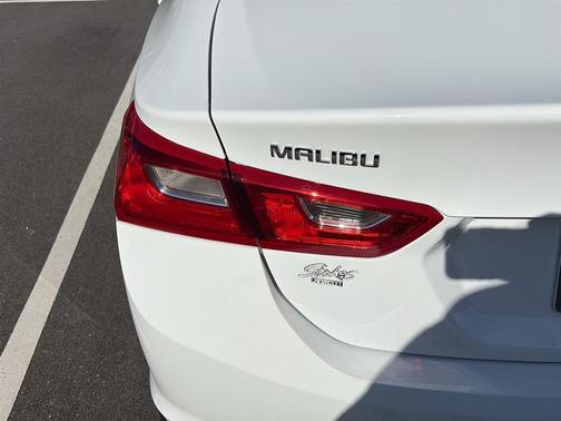 2022 Chevrolet Malibu 1LS