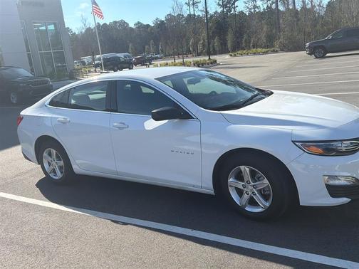 2022 Chevrolet Malibu 1LS