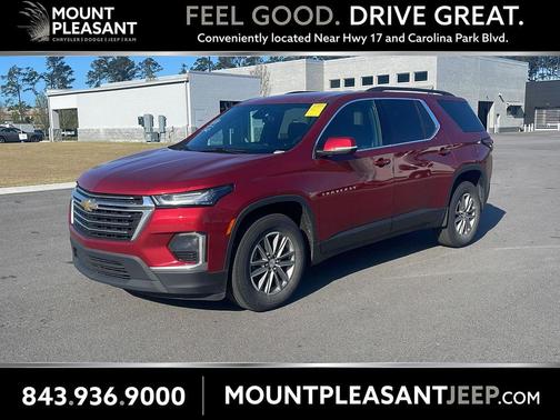 Radiant Red Tintcoat 2023 Chevrolet Traverse LT Leather