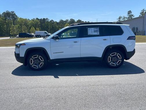 Bright White Clearcoat 2026 Jeep Cherokee Laredo 4x4