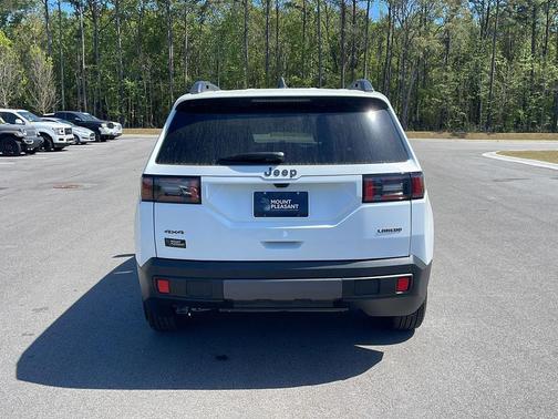Bright White Clearcoat 2026 Jeep Cherokee Laredo 4x4