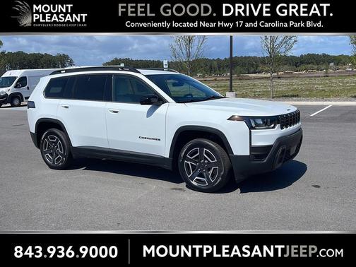 Bright White Clearcoat 2026 Jeep Cherokee Laredo 4x4