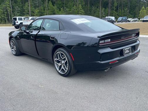 Diamond Black Crystal Pearlcoat 2026 Dodge Charger R/T