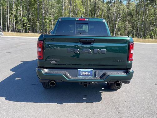 Serrano Green Metallic 2026 RAM 1500 Laramie
