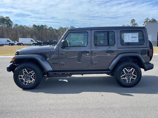 2026 Jeep Wrangler 4-Door Sahara 4x4