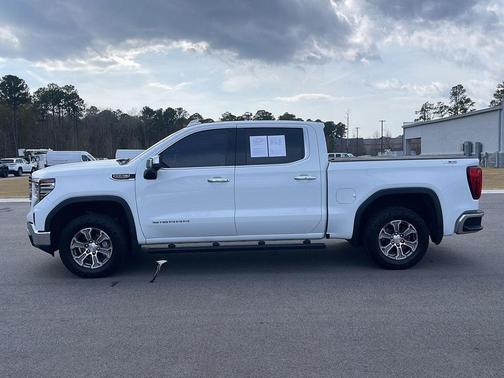 2022 GMC Sierra 1500 SLT