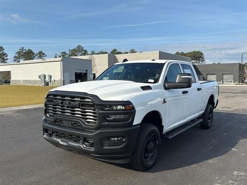 2026 RAM 2500 Tradesman Crew Cab 4x4 6'4' Box
