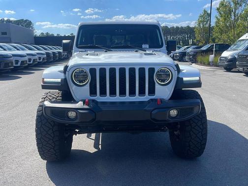 Bright White Clearcoat 2022 Jeep Gladiator Rubicon