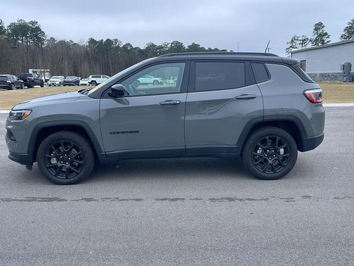 2023 Jeep Compass Latitude