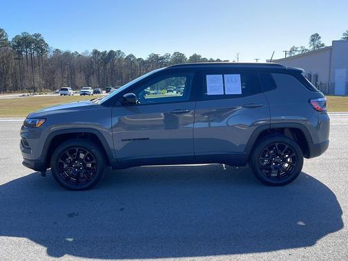 2023 Jeep Compass Latitude