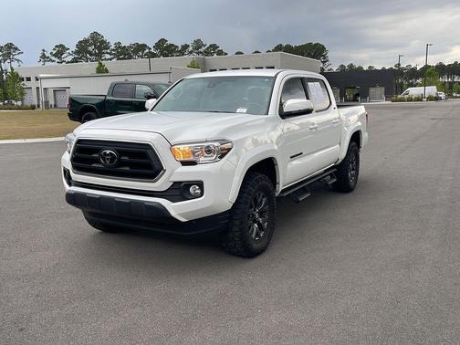 Ice Cap 2023 Toyota Tacoma SR5
