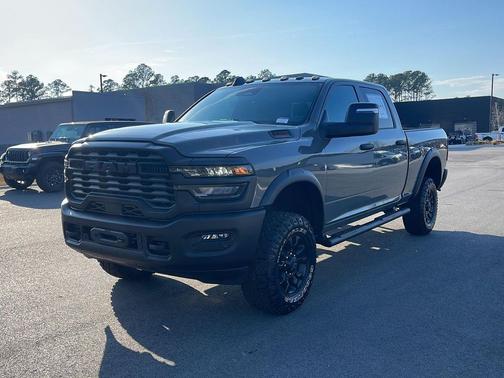 2026 RAM 2500 Tradesman Crew Cab 4x4 6'4' Box