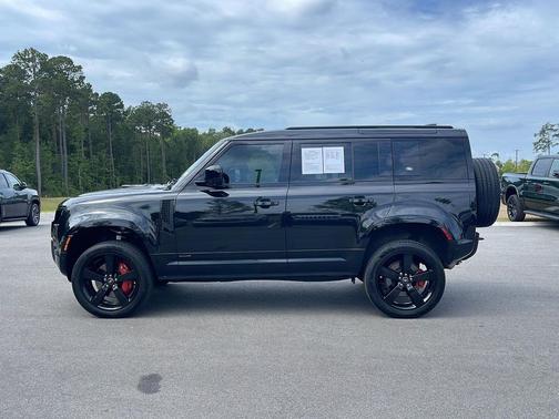 Santorini Black Metallic 2024 Land Rover Defender 110 P400 X