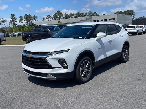 Summit White 2025 Chevrolet Blazer 2LT