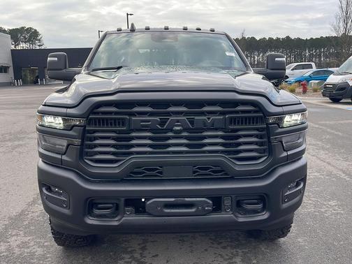 2026 RAM 2500 Tradesman Crew Cab 4x4 6'4' Box