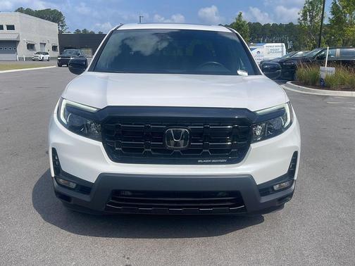 Platinum White Pearl 2025 Honda Ridgeline Black