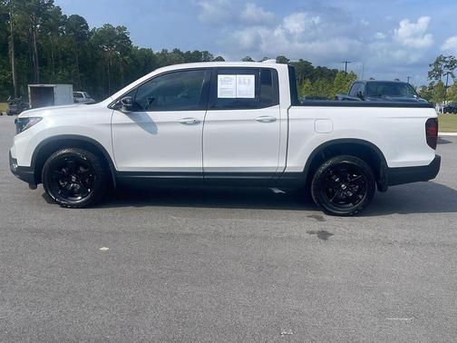 Platinum White Pearl 2025 Honda Ridgeline Black