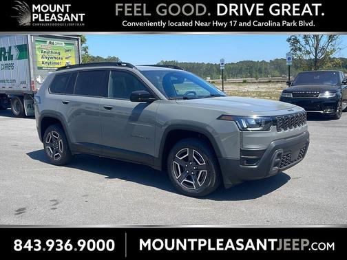 Sting-Gray Clearcoat 2026 Jeep Cherokee Laredo 4x4