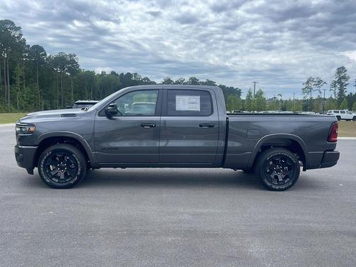 Granite Crystal Metallic Clearcoat 2026 RAM 1500 Big Horn/Lone Star