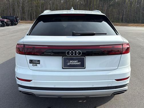 2024 Audi Q8 55 Premium
