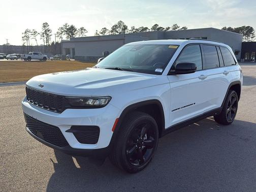 2023 Jeep Grand Cherokee Altitude