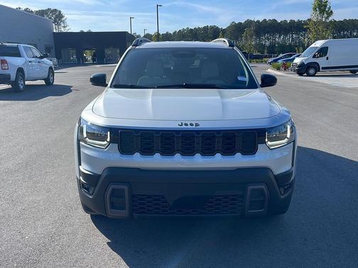 Silver Zynith Clearcoat 2026 Jeep Cherokee Limited