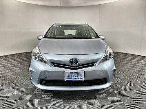 2013 Toyota Prius v Five