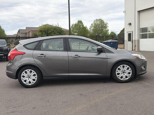 Sterling Gray Metallic 2012 Ford Focus SE