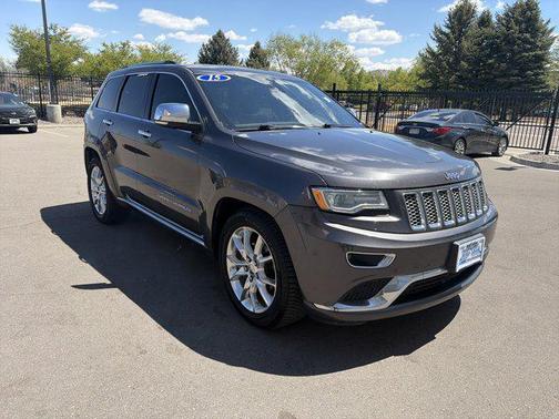 Granite Crystal Metallic Clearcoat 2015 Jeep Grand Cherokee Summit